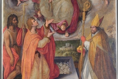 Cintola-11_La-Madonna-assunta-che-dona-la-Cintola-a-san-Tommaso-tra-san-Giovanni-Battista-e-san-Nicola-di-Bari