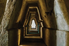 Architetture-Antro_della_Sibilla_Cuma