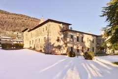 VETTE-1-esterno-palazzo-Besta